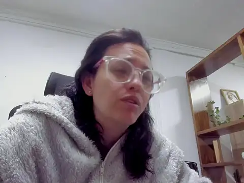 dalila macherano1 online show from October 17, 2025, 8:21 pm