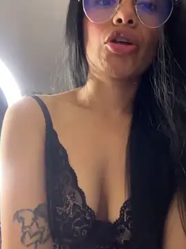 Melissa coch online show from November 2, 2025, 5:12 am