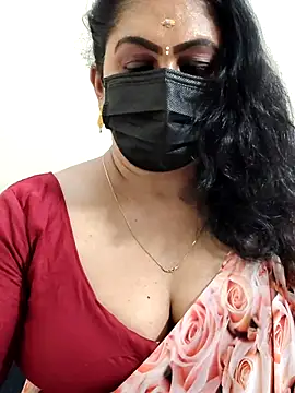 Snapshot of Sweetie_swetha37 chatting on February 9, 2026, 8:40 pm Sweetie swetha37 online show from February 9, 2026, 8:40 pm