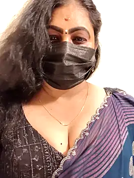 Snapshot of Sweetie_swetha37 chatting on March 3, 2026, 2:02 pm Sweetie swetha37 online show from March 3, 2026, 2:02 pm