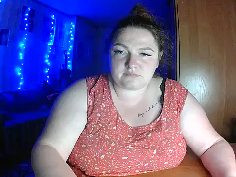Snapshot of AngelQSky chatting on July 1, 2026, 7:58 pm AngelQSky online show from July 1, 2026, 7:58 pm