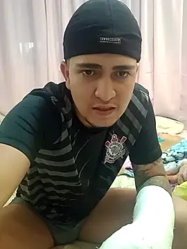 Picademel2525 online show from September 28, 2025, 6:26 pm