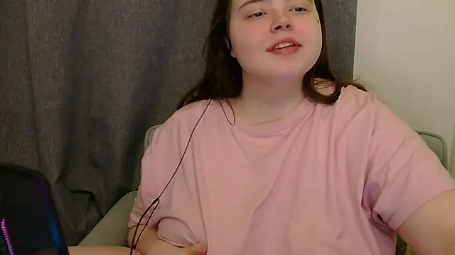 Snapshot of brattyprincessemma chatting on January 10, 2026, 4:46 pm brattyprincessemma online show from January 10, 2026, 4:46 pm