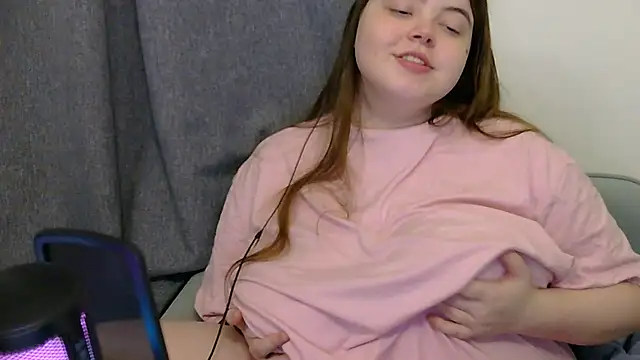 Snapshot of brattyprincessemma chatting on November 21, 2025, 5:01 pm brattyprincessemma online show from November 21, 2025, 5:01 pm