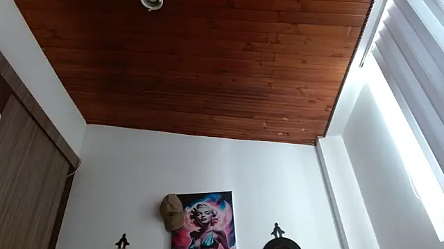 Crystal Star  online show from February 11, 2026, 2:50 pm