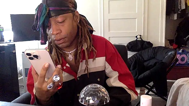 Snapshot of Diodre_Benyoon chatting on February 5, 2026, 4:47 pm Diodre Benyoon online show from February 5, 2026, 4:47 pm