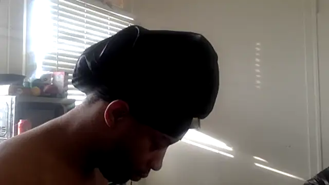 Snapshot of Diodre_Benyoon chatting on February 28, 2026, 3:33 pm Diodre Benyoon online show from February 28, 2026, 3:33 pm