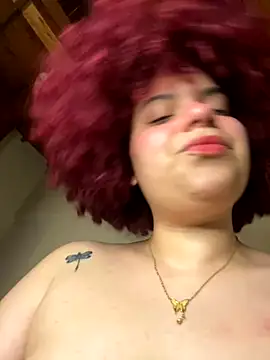 Enyagleam  online show from October 23, 2025, 2:32 am