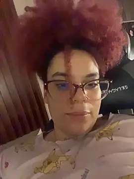 Enyagleam  online show from April 12, 2026, 3:10 am