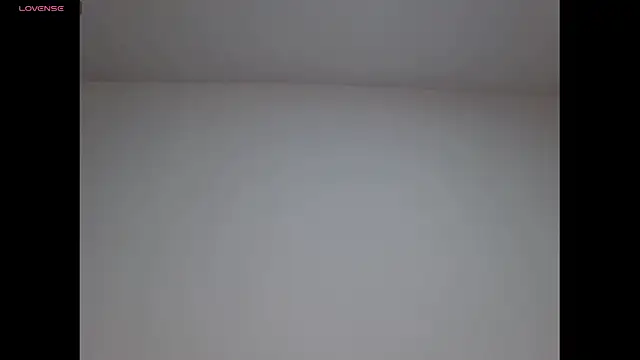 Gia Lee online show from November 6, 2025, 3:32 am