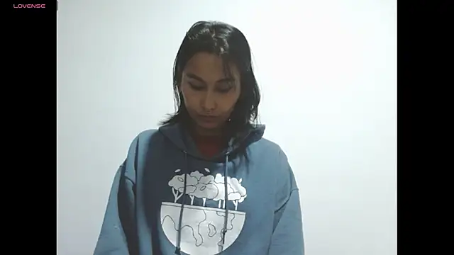 Gia Lee online show from January 7, 2026, 2:38 am