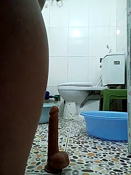 July-Asian online show from April 3, 2026, 3:40 pm