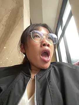 Snapshot of QueenLink chatting on September 29, 2025, 2:51 am QueenLink online show from September 29, 2025, 2:51 am