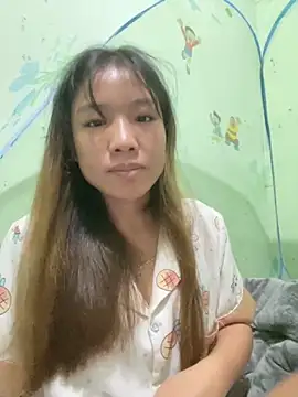 Snapshot of QueenLink chatting on October 5, 2025, 11:50 pm QueenLink online show from October 5, 2025, 11:50 pm