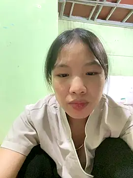 Snapshot of QueenLink chatting on October 14, 2025, 4:07 pm QueenLink online show from October 14, 2025, 4:07 pm