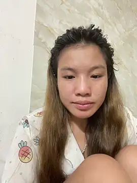 Snapshot of QueenLink chatting on September 13, 2025, 5:24 pm QueenLink online show from September 13, 2025, 5:24 pm