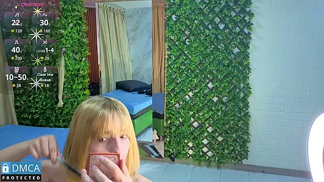 Snapshot of nena_cupcake_ chatting on January 17, 2026, 11:03 am nena cupcake online show from January 17, 2026, 11:03 am