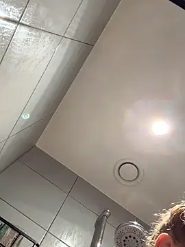 Chloemillerrxx online show from September 15, 2025, 12:16 pm