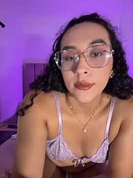 alehia cute online show from May 16, 2026, 10:09 pm