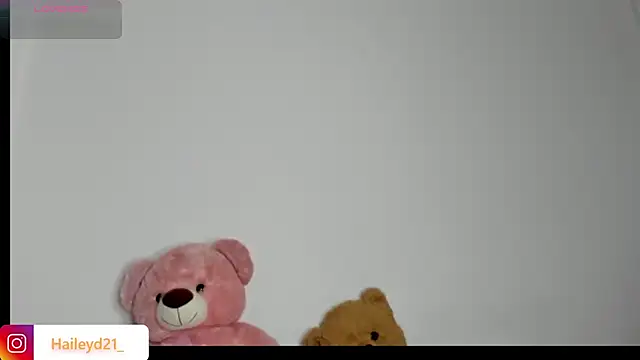 Snapshot of HaileyDuke chatting on January 8, 2026, 8:26 pm HaileyDuke online show from January 8, 2026, 8:26 pm