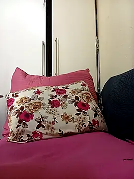 Snapshot of PRETTYJANE36 chatting on October 3, 2025, 7:48 pm PRETTYJANE36 online show from October 3, 2025, 7:48 pm