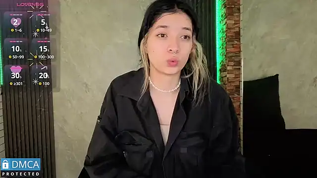 stepha   online show from December 22, 2025, 10:59 am