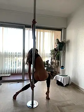 Chris06d22xh online show from January 11, 2026, 3:41 pm