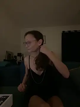 Chris06d22xh online show from March 10, 2026, 9:19 pm