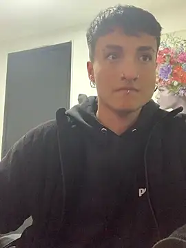 Snapshot of Milan_Bach chatting on March 21, 2026, 6:03 am Milan Bach online show from March 21, 2026, 6:03 am