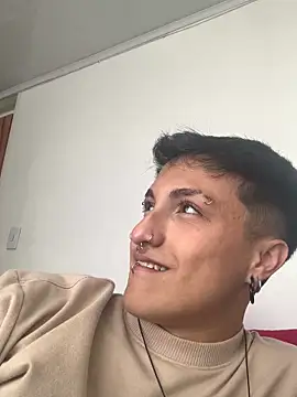 Snapshot of Milan_Bach chatting on March 21, 2026, 8:46 pm Milan Bach online show from March 21, 2026, 8:46 pm