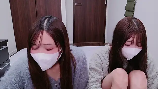 Snapshot of -EdisonThomas- chatting on December 14, 2025, 8:20 am -EdisonThomas- online show from December 14, 2025, 8:20 am