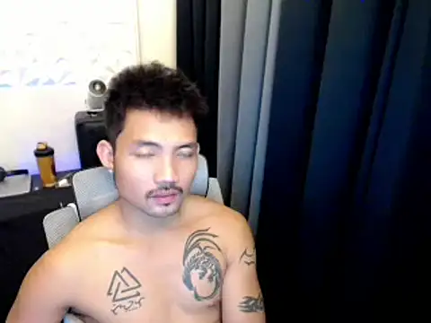 Snapshot of Thefriskyasian chatting on September 23, 2025, 4:03 pm Thefriskyasian online show from September 23, 2025, 4:03 pm