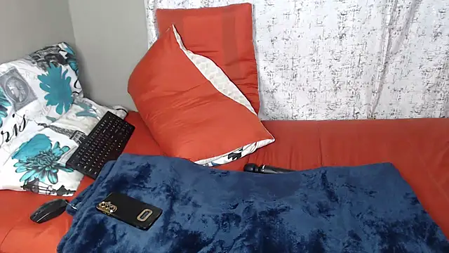 Lunalee online show from January 12, 2026, 10:14 pm