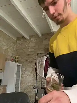 coupleamateurfun23 online show from December 3, 2025, 12:59 pm