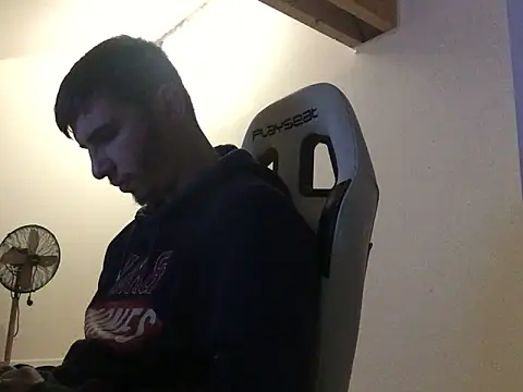 coupleamateurfun23 online show from December 5, 2025, 5:11 pm