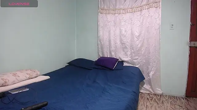 emilyvalencia 1 online show from March 1, 2026, 1:27 am