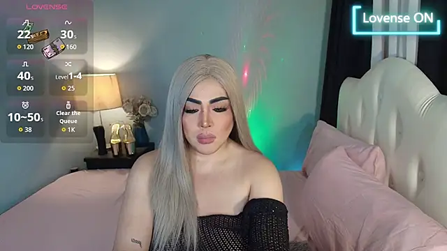 Snapshot of Unforgettable_Maria chatting on July 21, 2026, 4:03 am Unforgettable Maria online show from July 21, 2026, 4:03 am