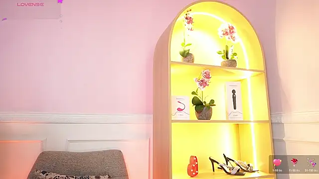 MilaCrave online show from February 23, 2026, 12:17 pm