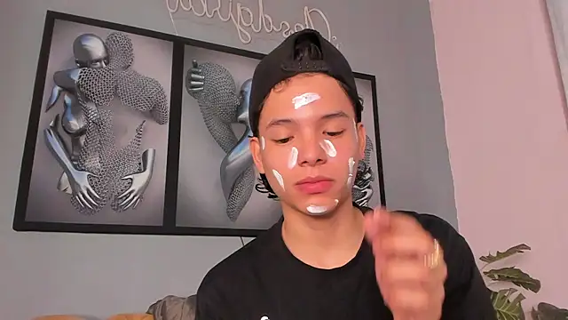 camillo virgil online show from November 19, 2025, 11:21 am