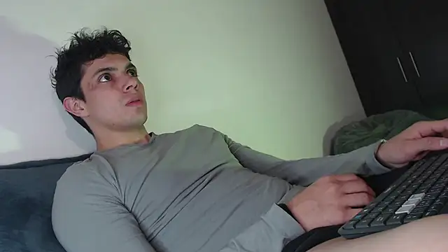 Snapshot of yourfavoriteboy__ chatting on September 23, 2025, 10:39 pm yourfavoriteboy online show from September 23, 2025, 10:39 pm