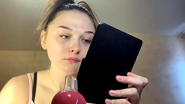 Snapshot of Smoke_mama chatting on February 18, 2026, 11:39 am Smoke mama online show from February 18, 2026, 11:39 am