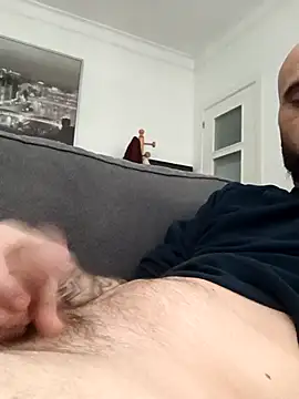 Snapshot of DannySastre91 chatting on November 7, 2025, 8:35 pm DannySastre91 online show from November 7, 2025, 8:35 pm