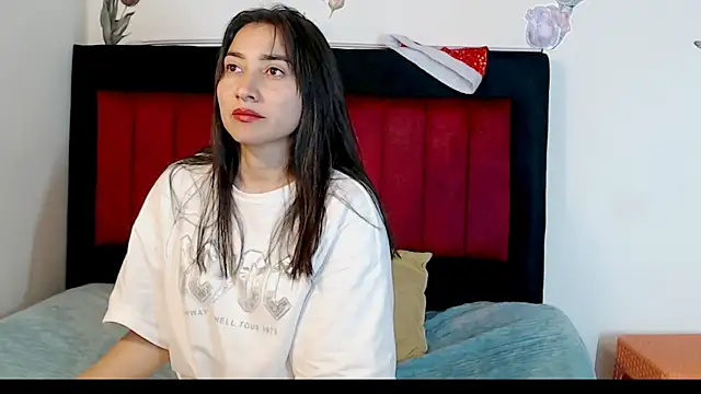 angelyxs online show from December 20, 2025, 8:33 pm