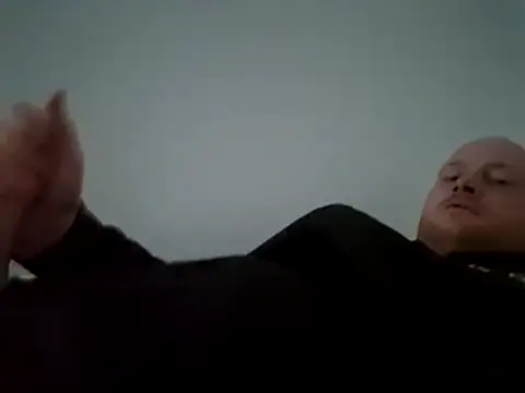 svenni2525 online show from December 17, 2025, 2:55 pm