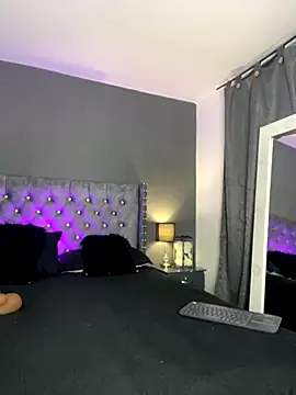 sofii escobar online show from November 13, 2025, 7:12 am