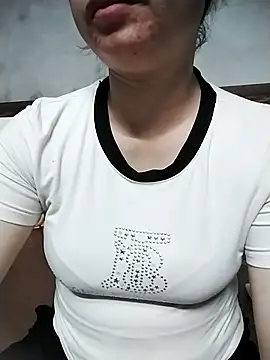 Snapshot of Mie_rose chatting on April 29, 2026, 12:42 pm Mie rose online show from April 29, 2026, 12:42 pm