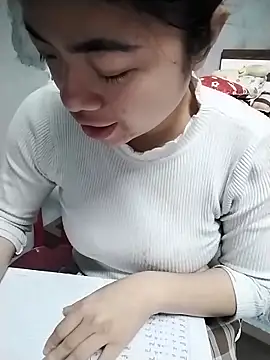 Snapshot of Mie_rose chatting on December 17, 2025, 1:54 am Mie rose online show from December 17, 2025, 1:54 am