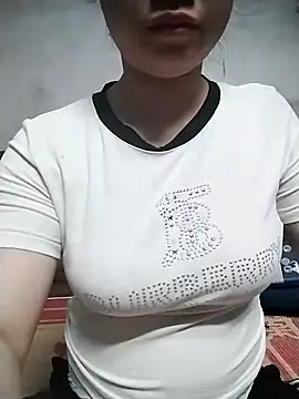 Mie rose online show from March 7, 2026, 2:22 pm