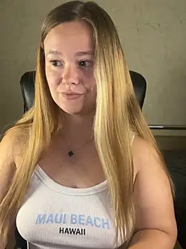 Snapshot of CaramelleSugar_ chatting on September 25, 2025, 5:30 pm CaramelleSugar  online show from September 25, 2025, 5:30 pm