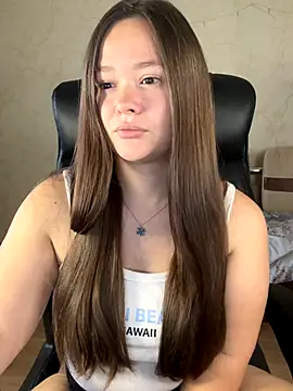 Snapshot of CaramelleSugar_ chatting on October 22, 2025, 9:42 am CaramelleSugar  online show from October 22, 2025, 9:42 am